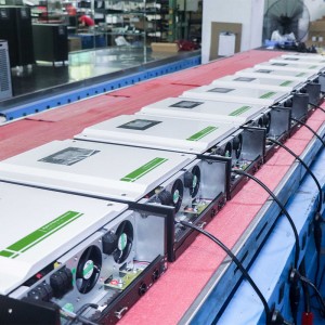 प्योर साइन वेव इन्वर्टर 3500W MPPT 100A ऑफ ग्रिड हाइब्रिड इन्वर्टर 24V